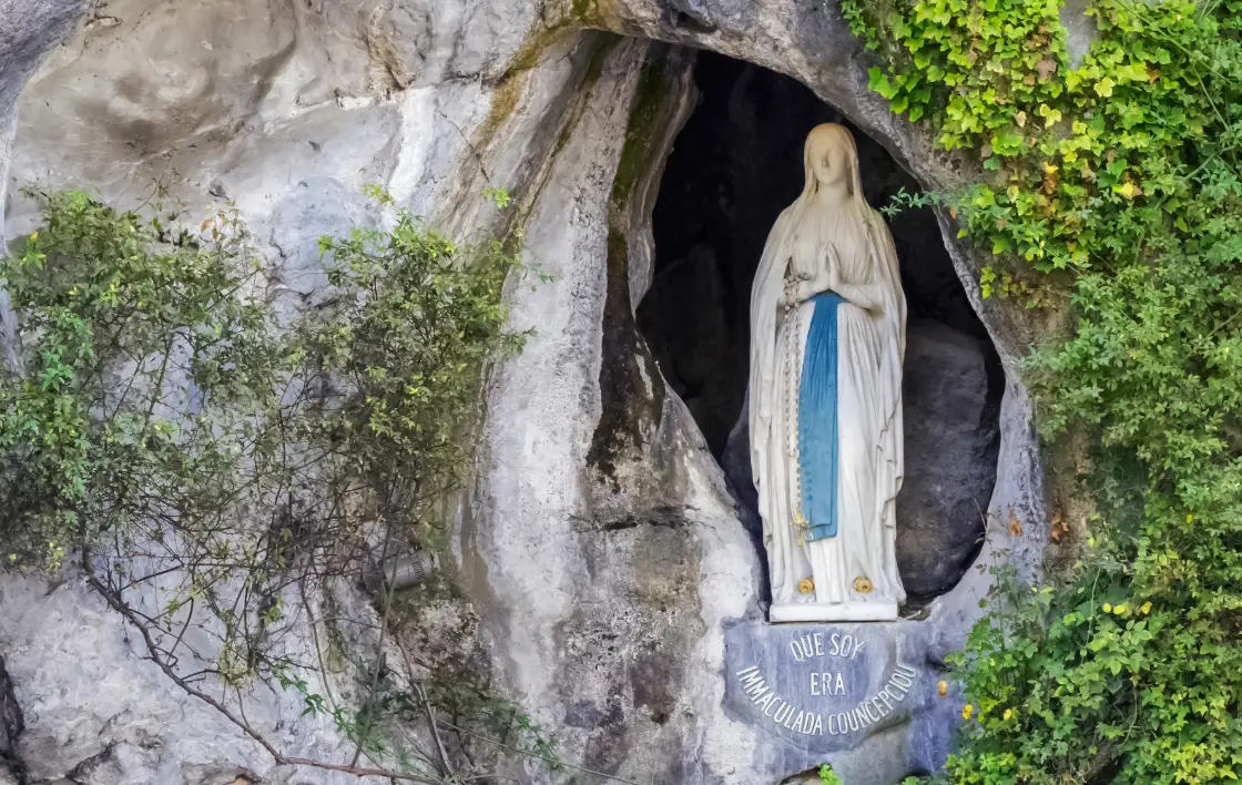 Nossa Senhora de Lourdes